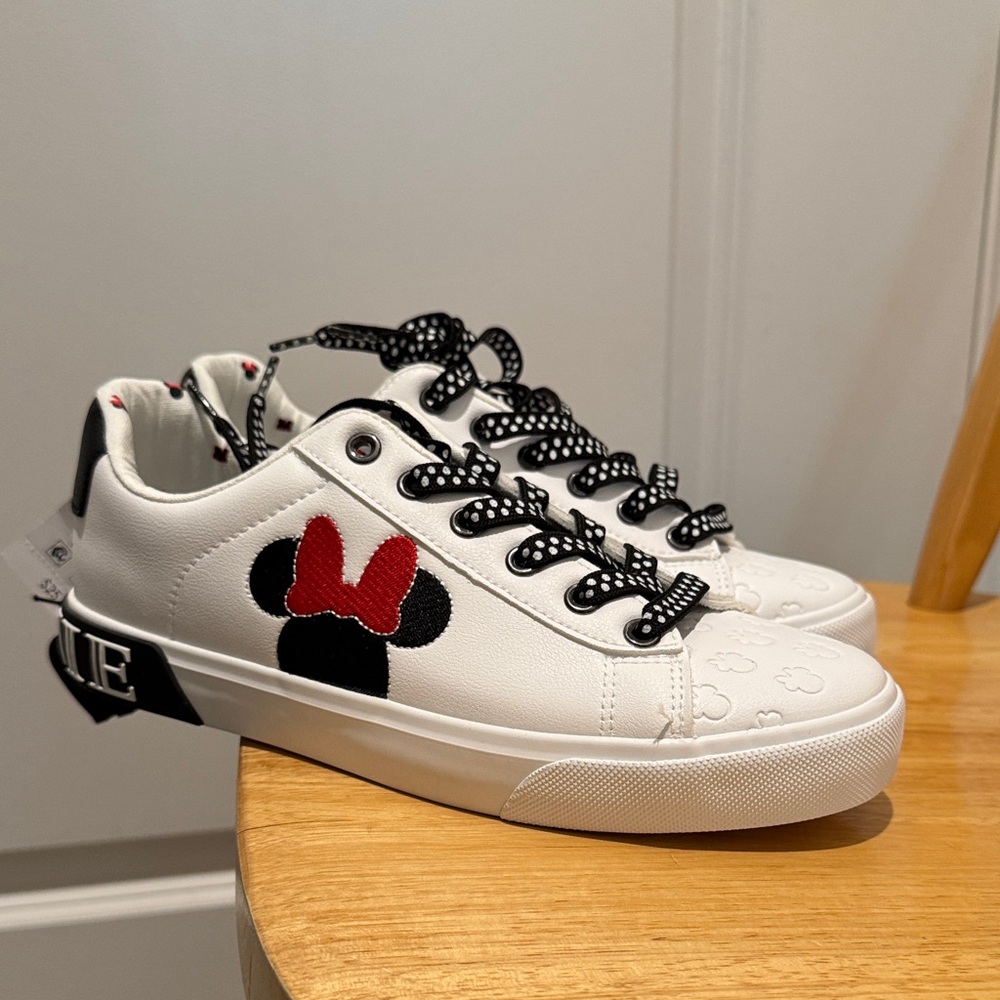 Disney Minnie Mouse White and Red Sneakers